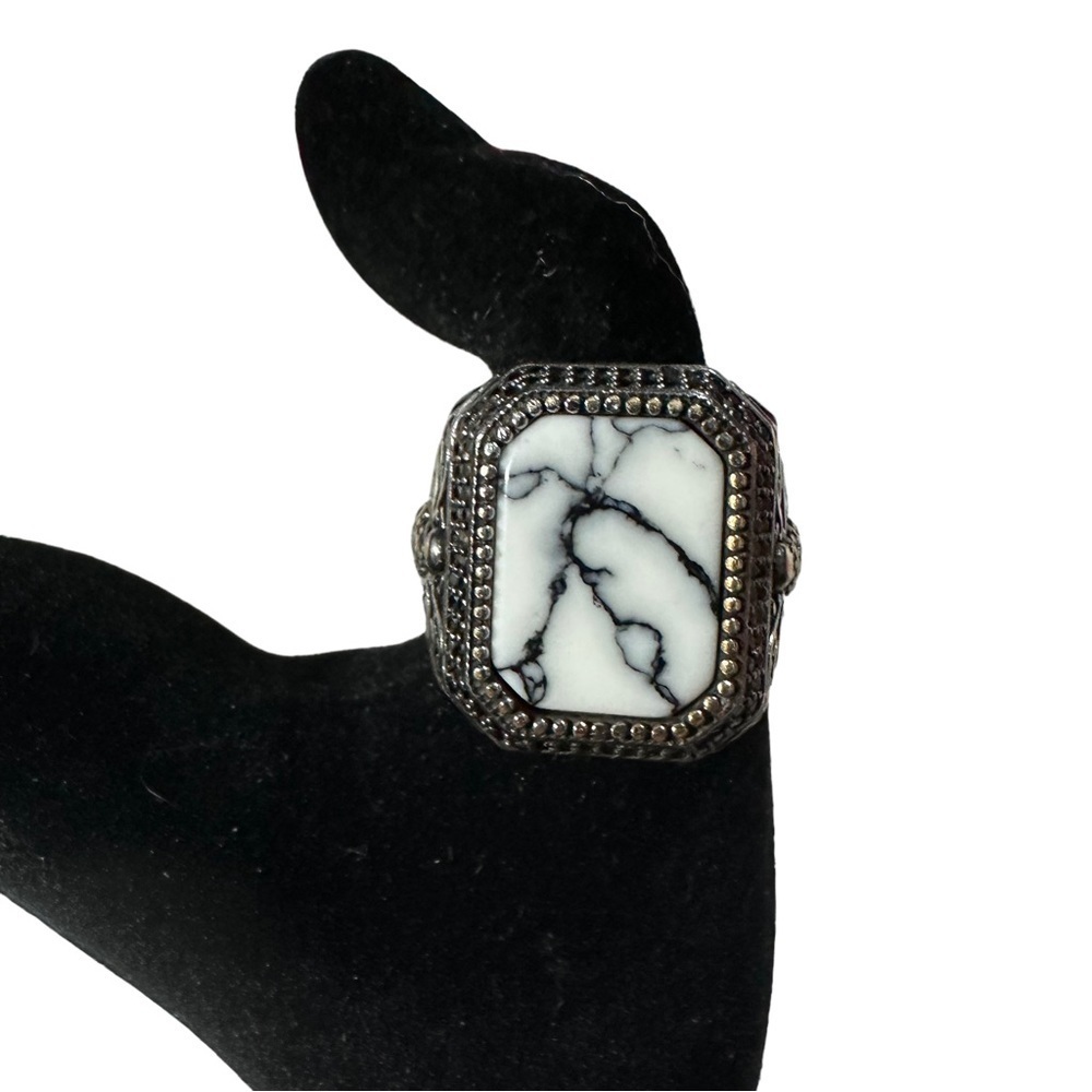 Artisan Crafted Ornate 925 Sterling Silver White Buffalo Cabochon Size 11 14.5g